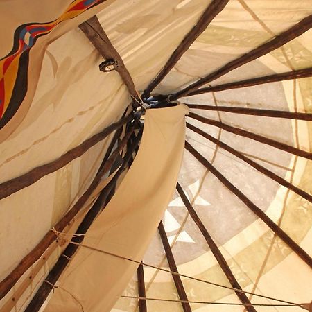 Big Sky Tipi Holidays Wartling Exteriér fotografie
