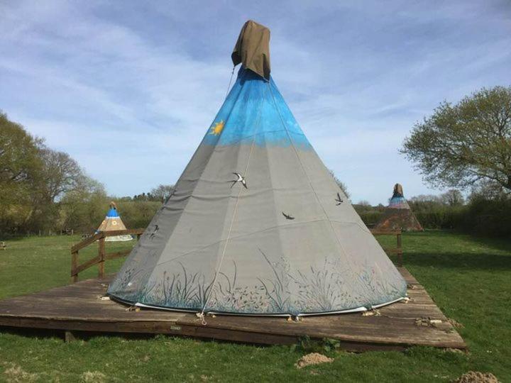 Big Sky Tipi Holidays Wartling Exteriér fotografie